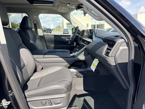 New 2026 INFINITI QX80 Luxe image 20