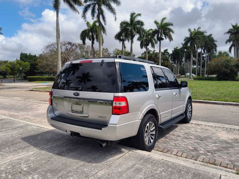 Used 2017 Ford Expedition XLT AWD/4WD image 19