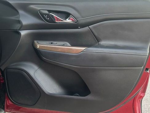 Used 2021 GMC Acadia SLE w/ Driver Convenience Package image 27