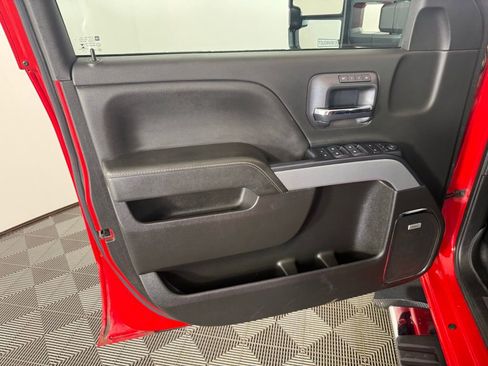 Used 2019 Chevrolet Silverado 2500 LTZ w/ LTZ Plus Package AWD/4WD image 16