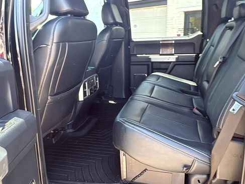 Used 2022 Ford F450 Lariat w/ Lariat Value Package AWD/4WD image 10