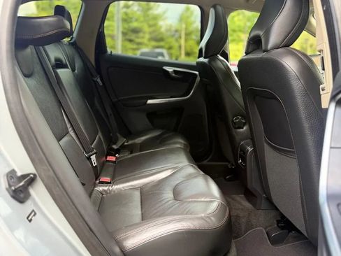 Used 2012 Volvo XC60 T6 AWD/4WD image 18