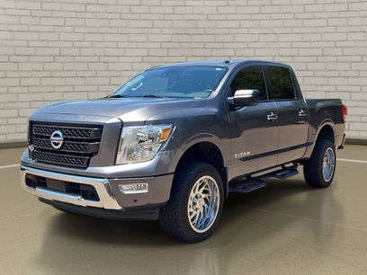 Used 2021 Nissan Titan SV w/ SV Convenience Package