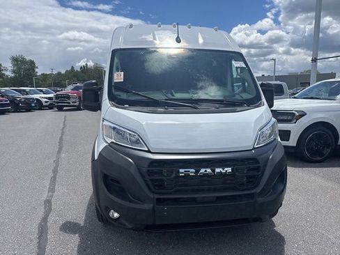 Used 2026 RAM ProMaster 2500 w/ Convenience Group FWD image 4