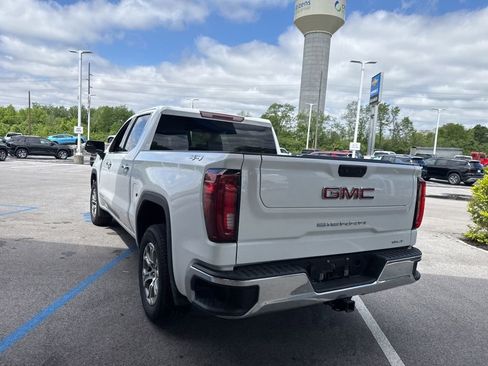 Used 2025 GMC Sierra 1500 SLT AWD/4WD image 13