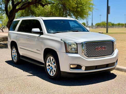 Used 2017 GMC Yukon Denali w/ Open Road Package AWD/4WD image 7