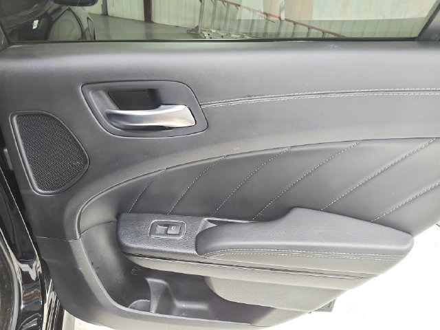 Used 2023 Dodge Charger R/T w/ Plus Group RWD image 43