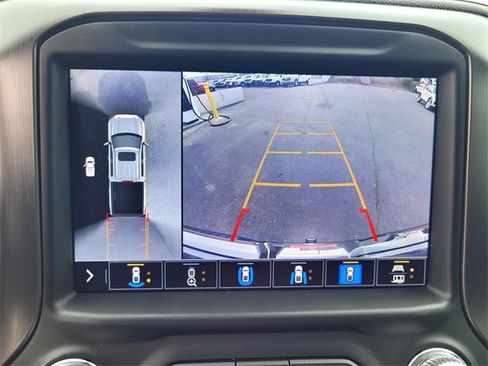 Used 2022 GMC Sierra 1500 AT4 w/ AT4 Carbonpro Edition image 18