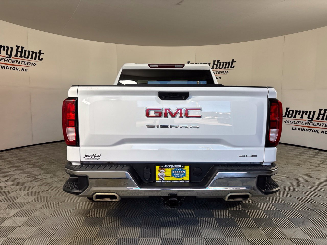 Used 2023 GMC Sierra 1500 SLE AWD/4WD image 5