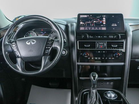 Used 2024 INFINITI QX80 Premium Select w/ All-Season Package image 18