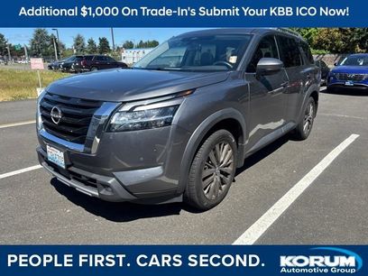 Used 2022 Nissan Pathfinder SL w/ SL Premium Package
