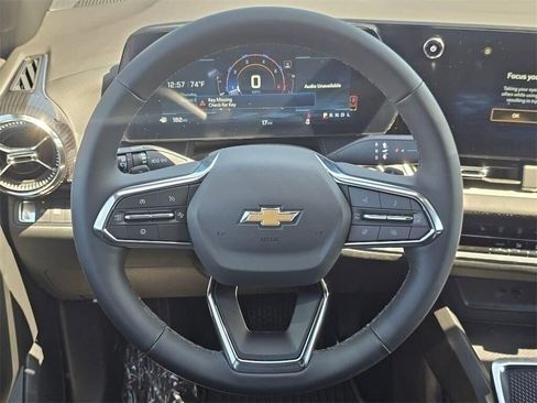 New 2026 Chevrolet Equinox LT w/ Safety and Technology Package FWD image 20