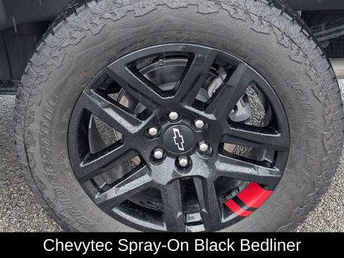 Used 2024 Chevrolet Silverado 1500 RST w/ Redline Edition AWD/4WD image 10