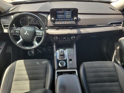 Used 2024 Mitsubishi Outlander SE FWD image 19
