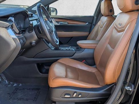 Used 2021 Cadillac XT5 Premium Luxury image 19