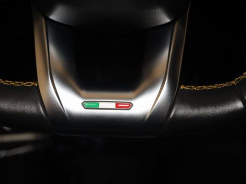 Used 2021 Lamborghini Urus image 72