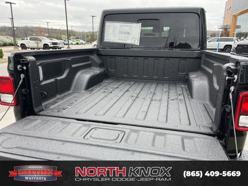 New 2026 Jeep Gladiator Sport image 18