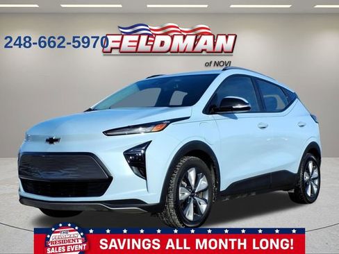 Used 2022 Chevrolet Bolt EUV LT w/ Convenience Package image 1