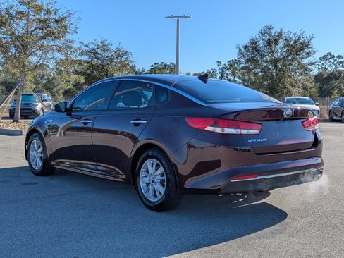 Used 2017 Kia Optima LX w/ Driver Convenience Package image 6