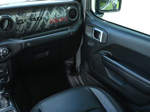 Used 2021 Jeep Gladiator Sport AWD/4WD image 33