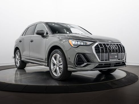 Certified 2022 Audi Q3 2.0T Premium AWD/4WD image 1