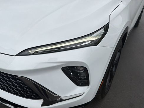 Used 2025 Buick Envision Sport Touring image 10