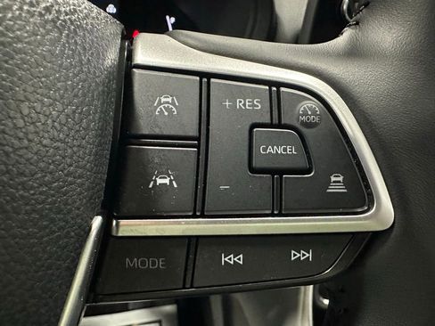 Used 2025 Toyota Grand Highlander AWD image 20