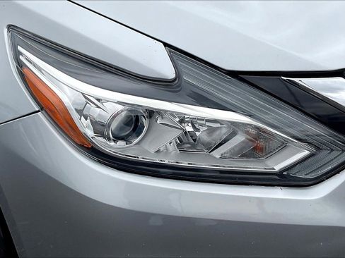 Used 2017 Nissan Altima 2.5 SV w/ Convenience Package FWD image 29