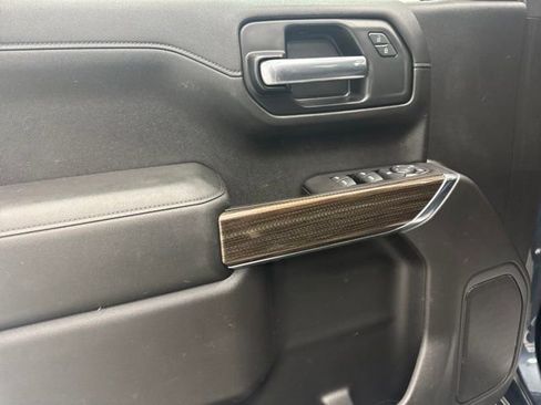 Used 2019 Chevrolet Silverado 1500 LT w/ All-Star Edition AWD/4WD image 9
