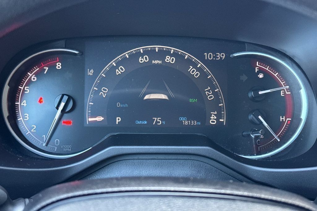 Certified 2023 Toyota RAV4 LE FWD image 22