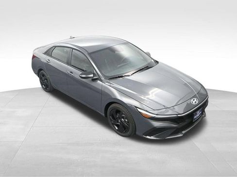 Used 2026 Hyundai Elantra Sport FWD image 23