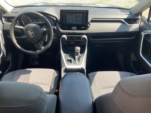 Used 2019 Toyota RAV4 XLE AWD/4WD image 22