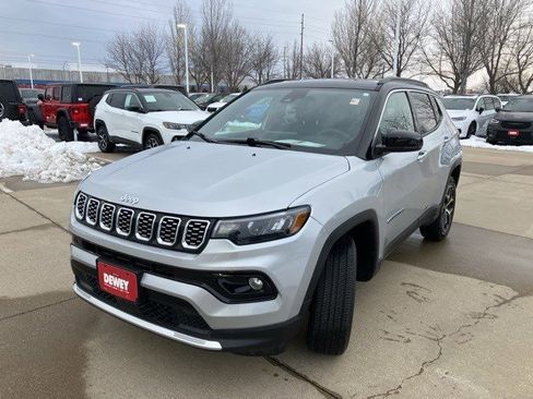 Certified 2025 Jeep Compass Limited image 3