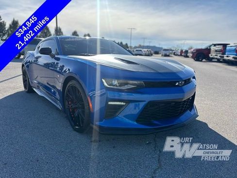 Used 2018 Chevrolet Camaro SS image 8