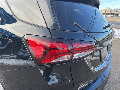 Used 2024 Chevrolet Equinox LT image 16