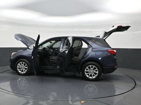 Used 2018 Chevrolet Equinox LT FWD image 30