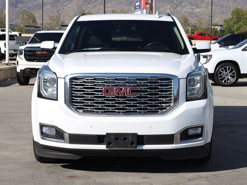 Used 2020 GMC Yukon XL Denali AWD/4WD image 9