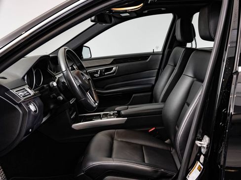 Used 2016 Mercedes-Benz E 350 4MATIC Sedan image 23