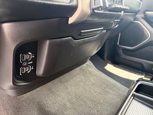 Used 2021 RAM 1500 Laramie AWD/4WD image 41
