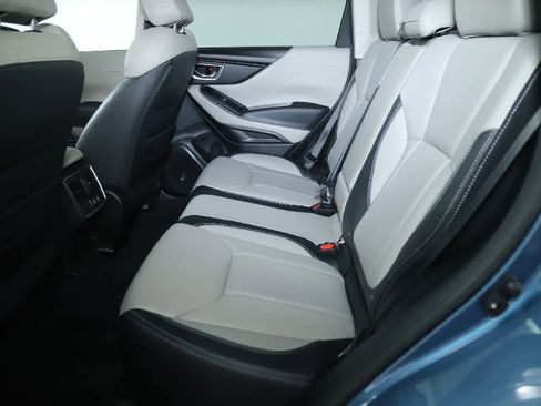 Used 2023 Subaru Forester Limited image 14