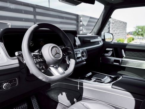 Used 2026 Mercedes-Benz G 63 AMG 4MATIC image 2