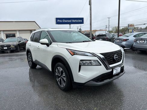Used 2023 Nissan Rogue SV w/ SV Premium B Package AWD/4WD image 1