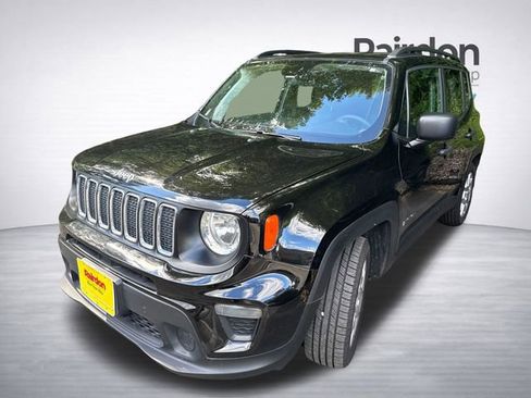 Used 2019 Jeep Renegade Sport w/ Sport Appearance Group FWD image 3