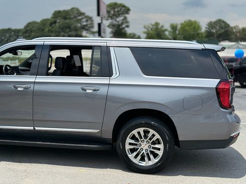 Used 2021 GMC Yukon XL SLT w/ SLT Luxury Plus Package AWD/4WD image 12