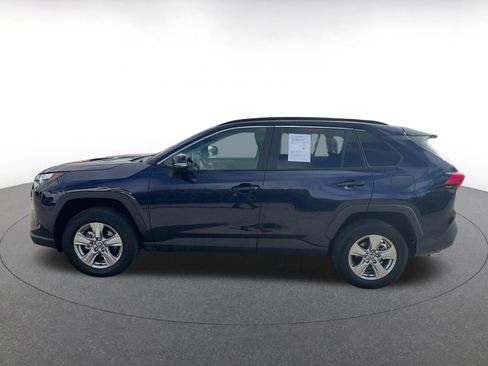 Used 2025 Toyota RAV4 XLE image 9