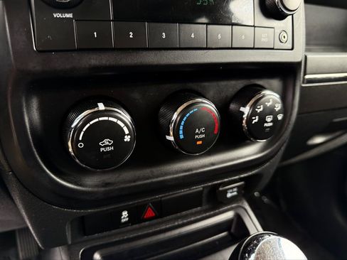 Used 2014 Jeep Patriot Sport w/ Power Value Group image 33