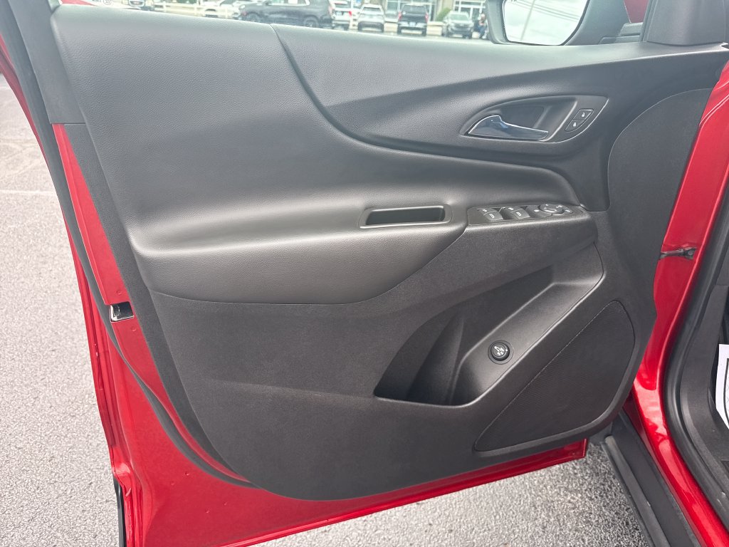 Used 2022 Chevrolet Equinox LT FWD image 12