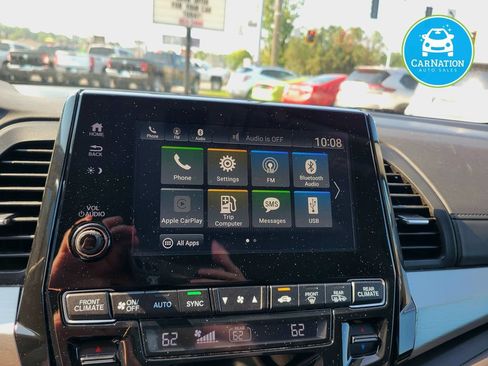 Used 2018 Honda Odyssey Touring image 25