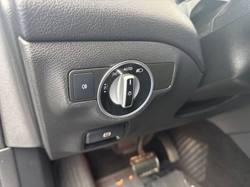 Used 2017 Mercedes-Benz GLA 250 image 30