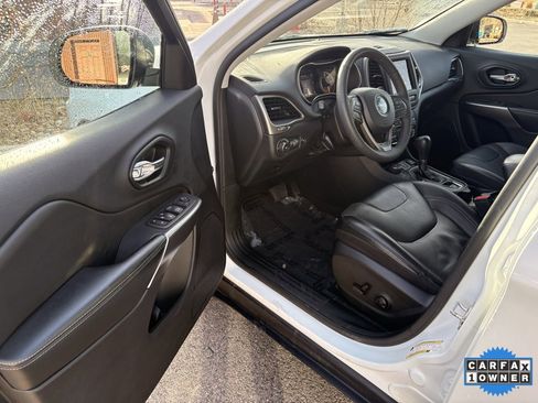 Used 2022 Jeep Cherokee Latitude Lux image 2